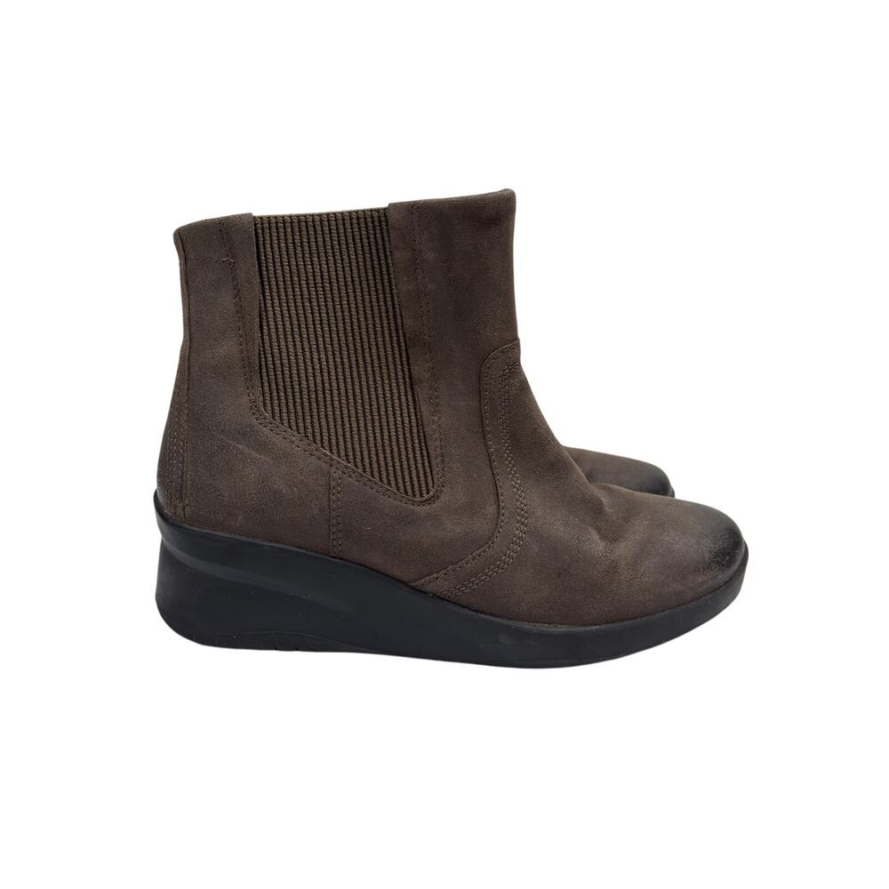 Clarks Suttyn Rae Wedge Boots Womens 8 Brown Suede Side Zip
